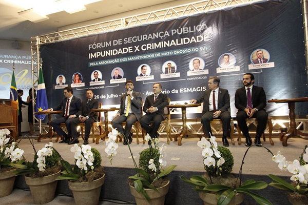 Debates: Fórum reúne sociedade e entidades de segurança pública